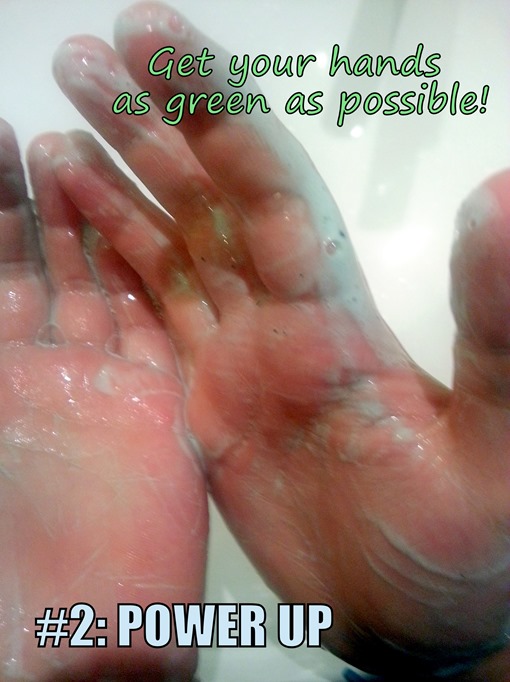 Colour Changing Handwash Green hands